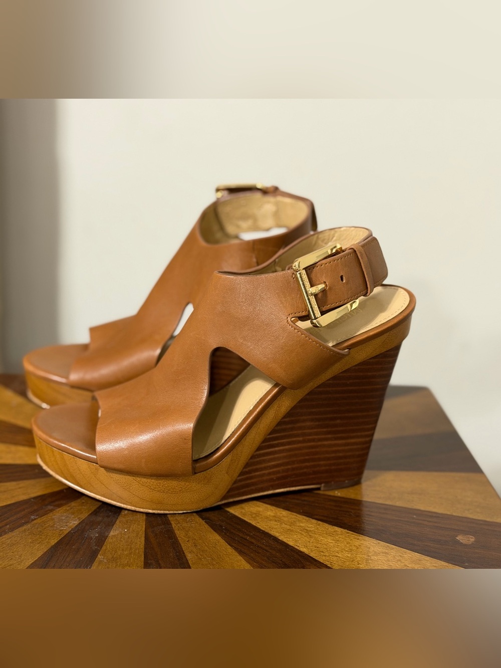Michael Kors Tan Leather Wooden Wedge Sandals Platform Heels⁠